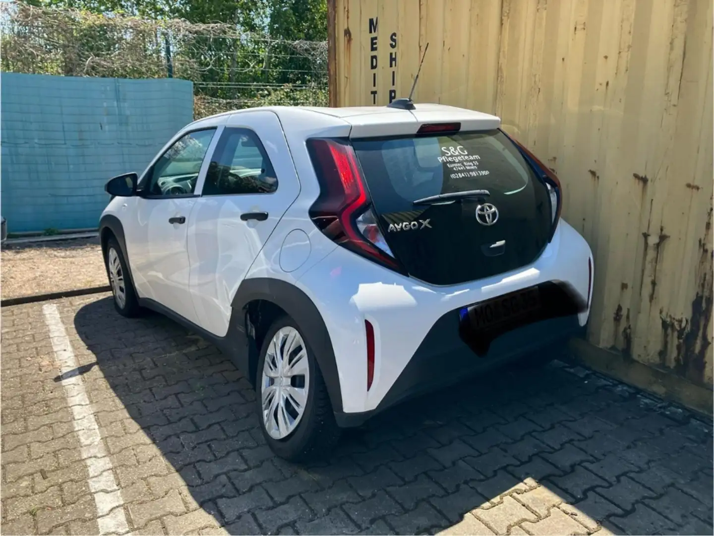 Toyota Aygo X BASIS+KLIMA+CARPLAY+UNFALLSCHADEN White - 2
