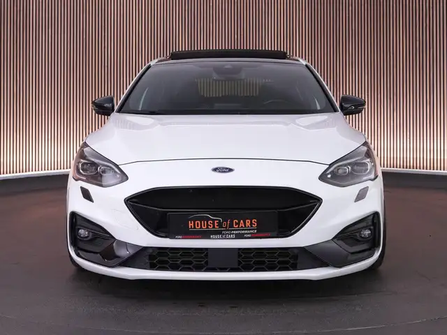 Ford Focus view 6