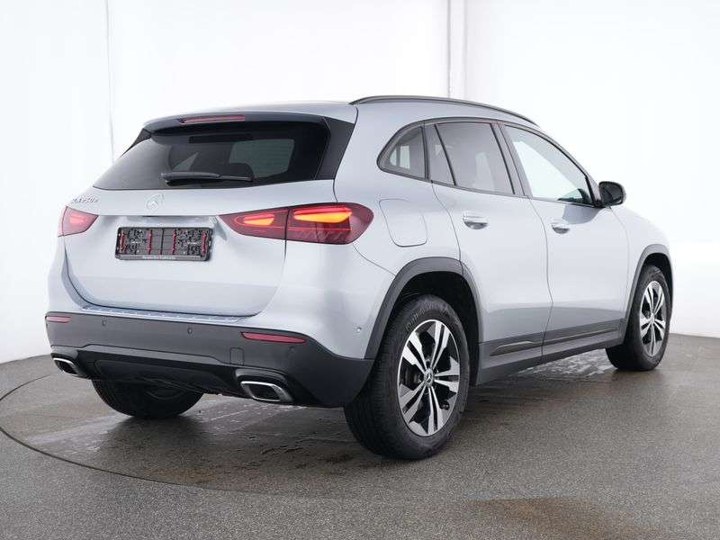 Mercedes-Benz GLA 250