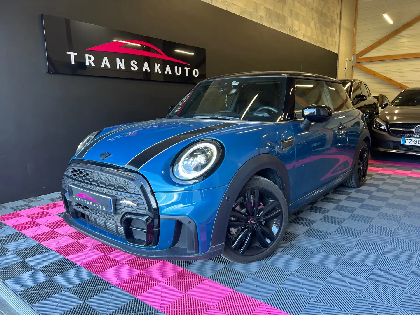 MINI Cooper John Cooper Works Bleu - 1