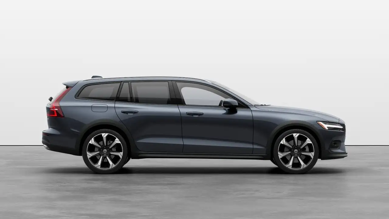 Volvo V60 Cross Country photo Volvo V60 Cross Country