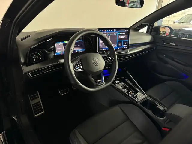 Volkswagen Golf view 10