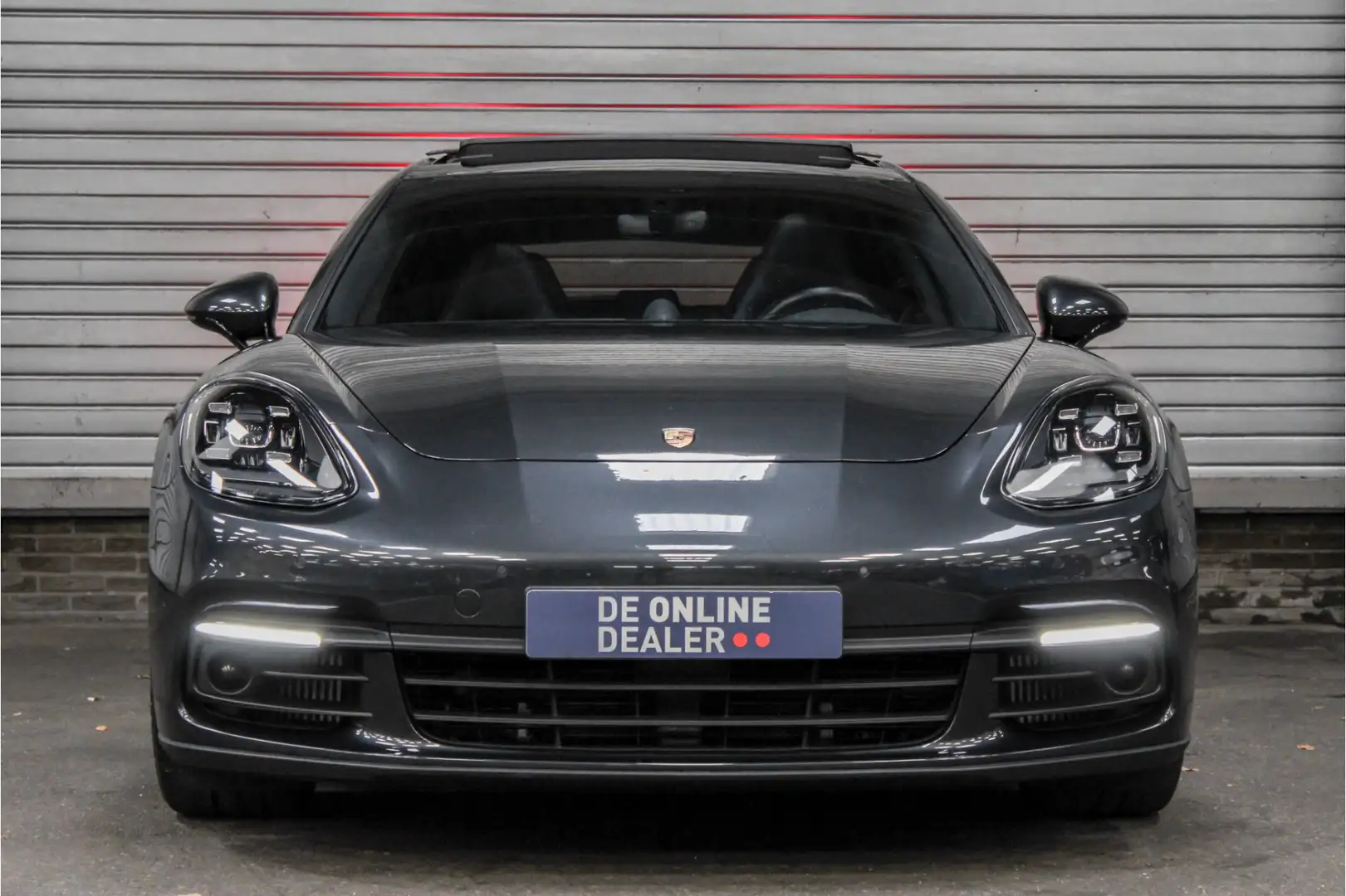 Porsche Panamera Sport Turismo 2.9 462PK E-Hybrid |Pano|Blacked|Luc Grijs - 2