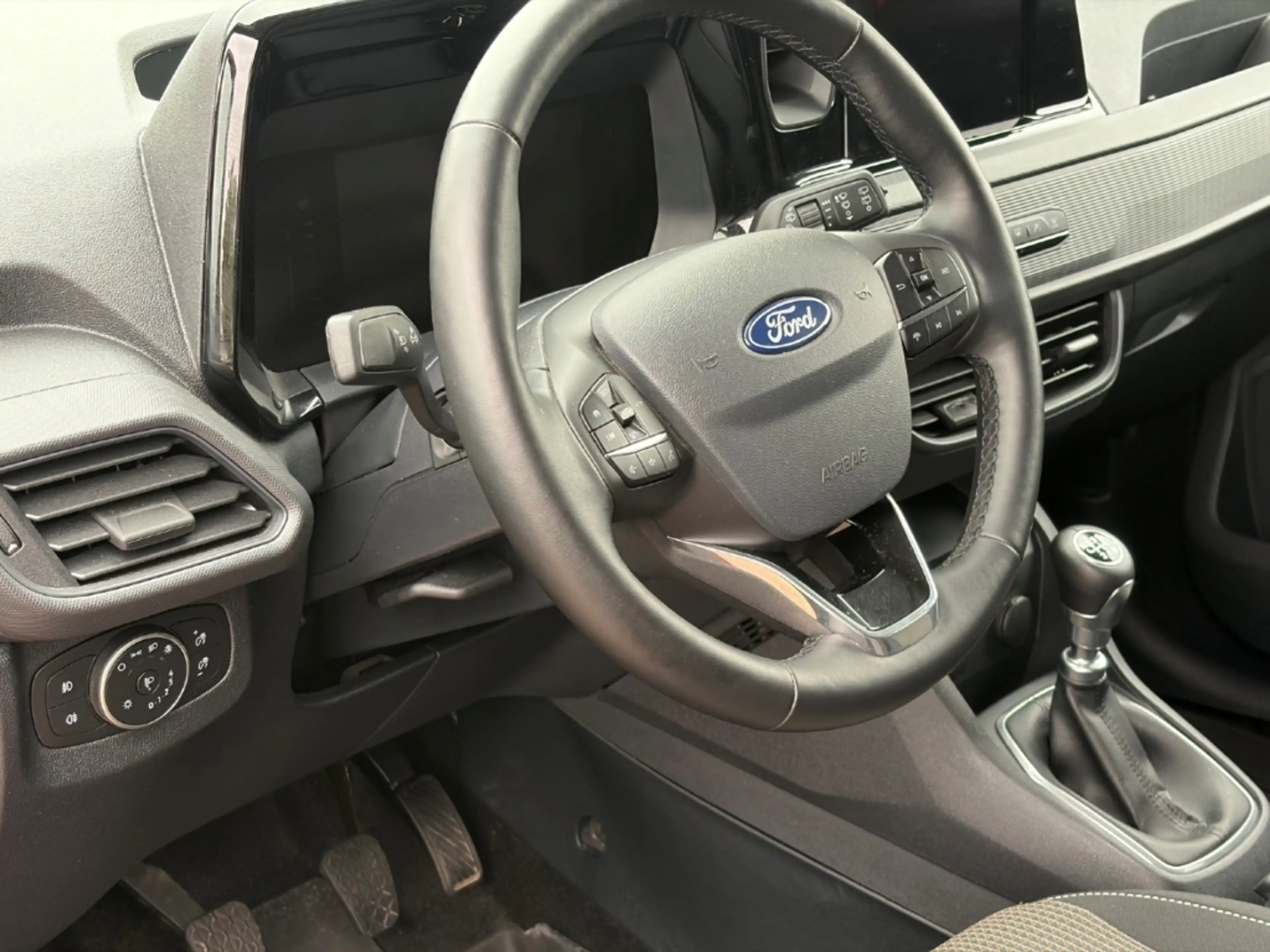 Ford Tourneo Courier 1.0 EcoBoost Trend AHK — photo 8
