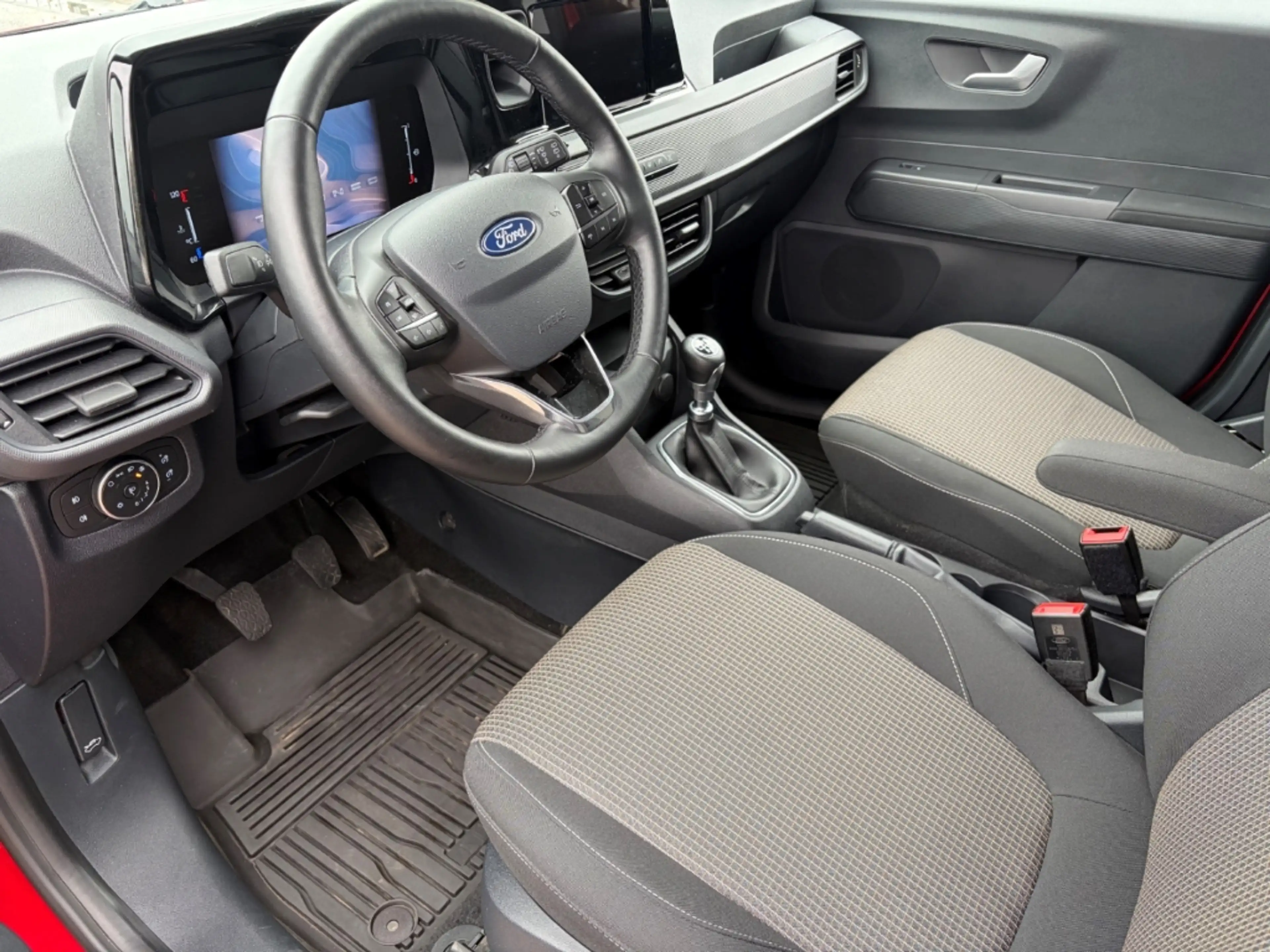 Ford Tourneo Courier 1.0 EcoBoost Trend AHK — photo 7
