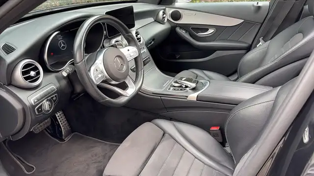 Mercedes-Benz C-Class view 8