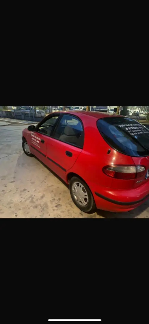 Daewoo Lanos 1.4 SE Daytona Rojo - 2