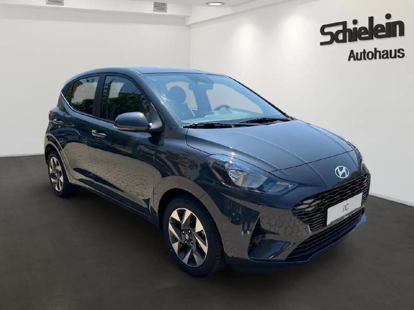 Hyundai i10 1.2 Trend 79PS Automatik Komfortpaket Grau - 2
