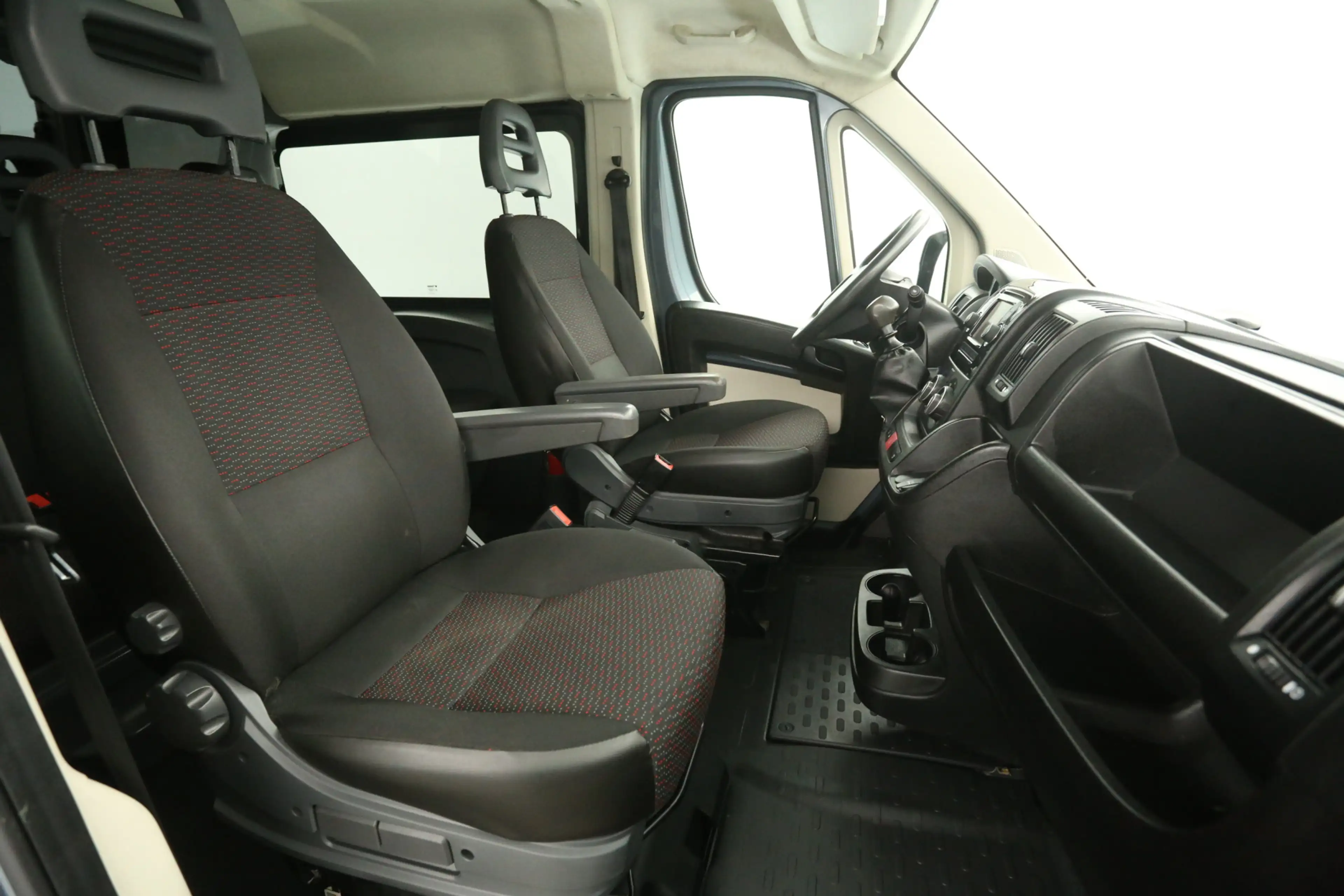 Peugeot Boxer 2.0 BlueHDI L2H1 | Marge | Dubbele Cabine | Airco — photo 11