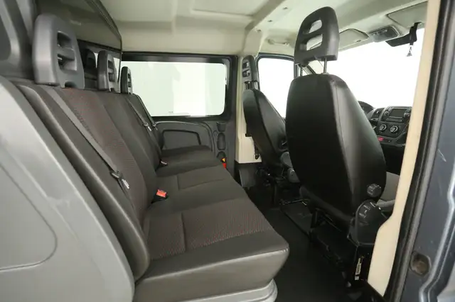 Peugeot Boxer view 13