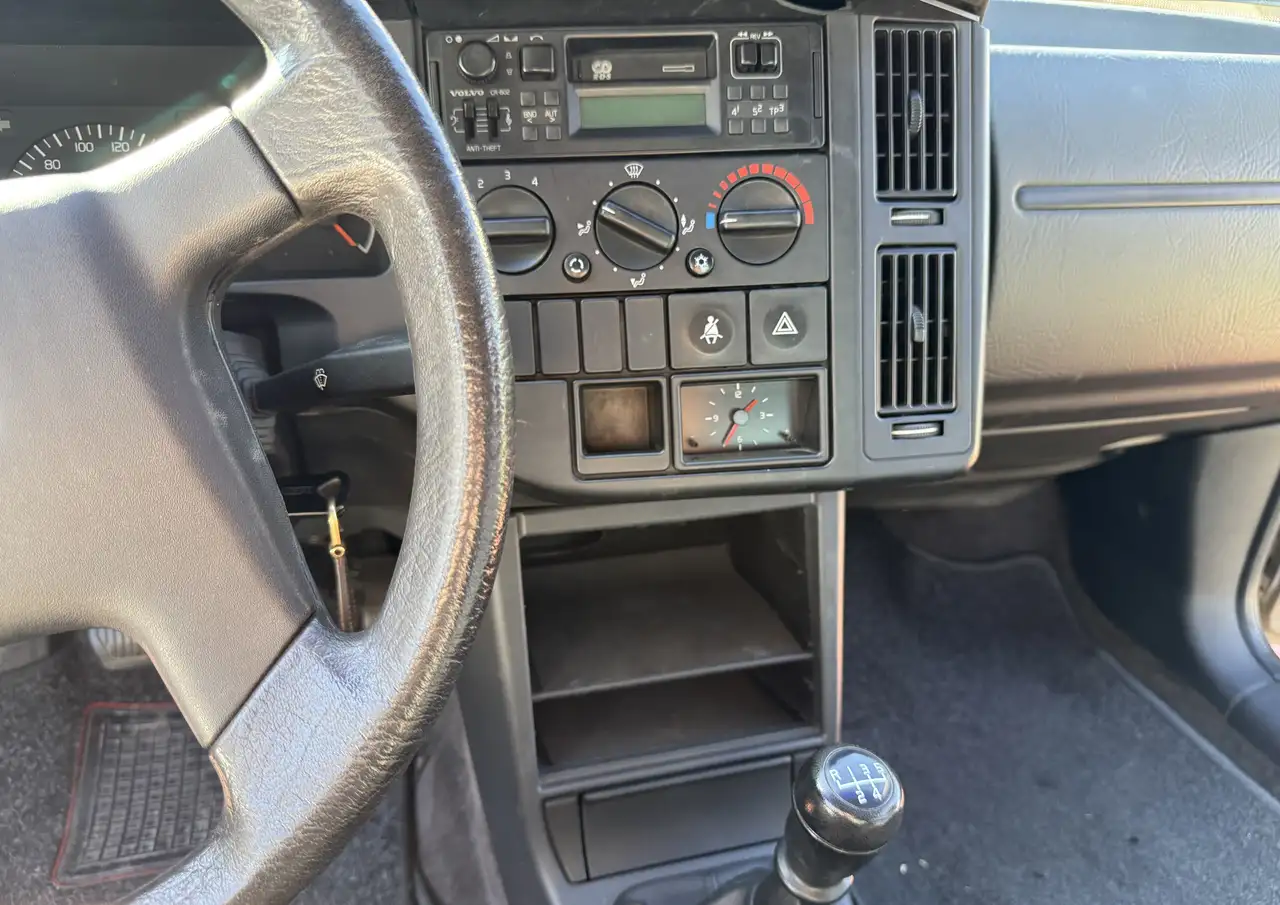 Volvo 440 2.0 GLT, foto 9