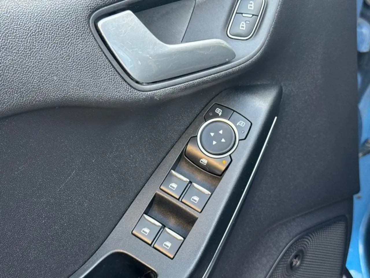 Ford Fiesta ST — photo 15