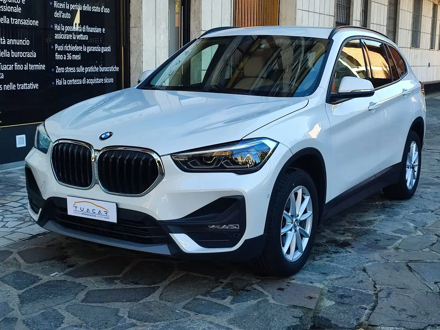 BMW X1 sDrive16d Business Advantage Blanc - 2