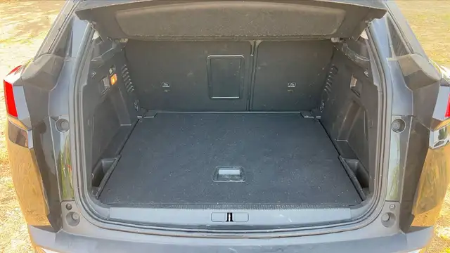 Peugeot 3008 view 14