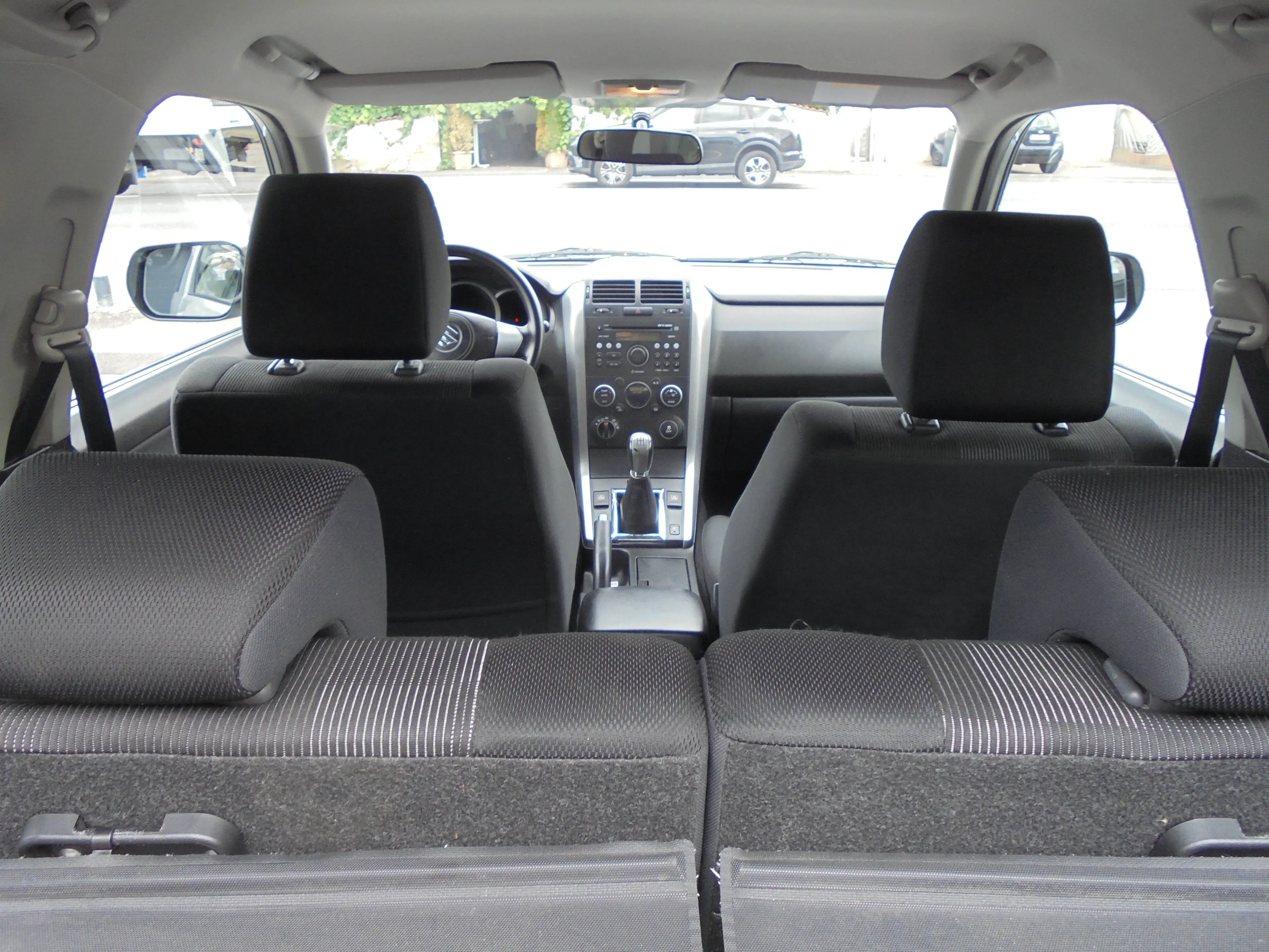 Suzuki Grand Vitara 1.9 DDIS 3 Türer - 1. Hand - Allrad - Klima - Zahnriemen neu - Top Zustand — photo 10