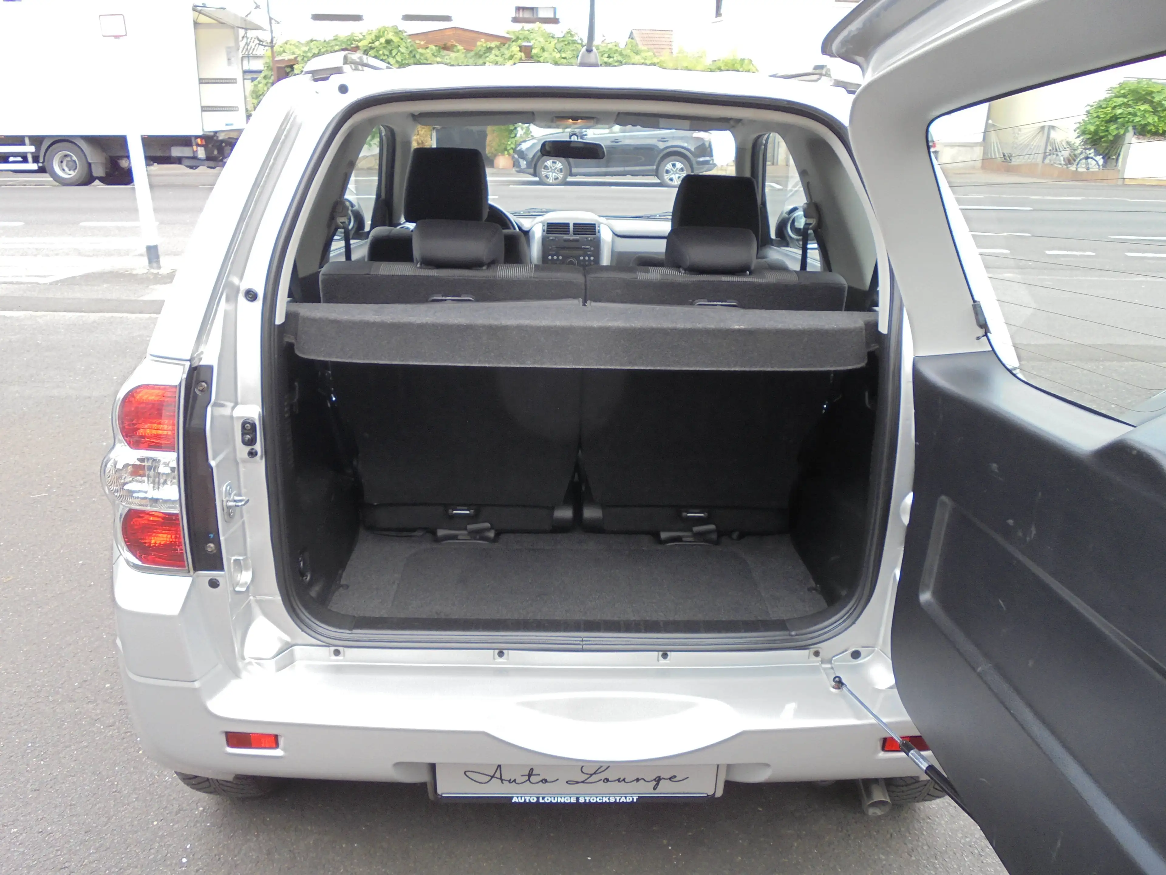 Suzuki Grand Vitara 1.9 DDIS 3 Türer - 1. Hand - Allrad - Klima - Zahnriemen neu - Top Zustand — photo 9