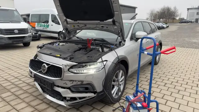 Volvo V90 Cross Country V90. 2.0 Cross Country Plus AWD