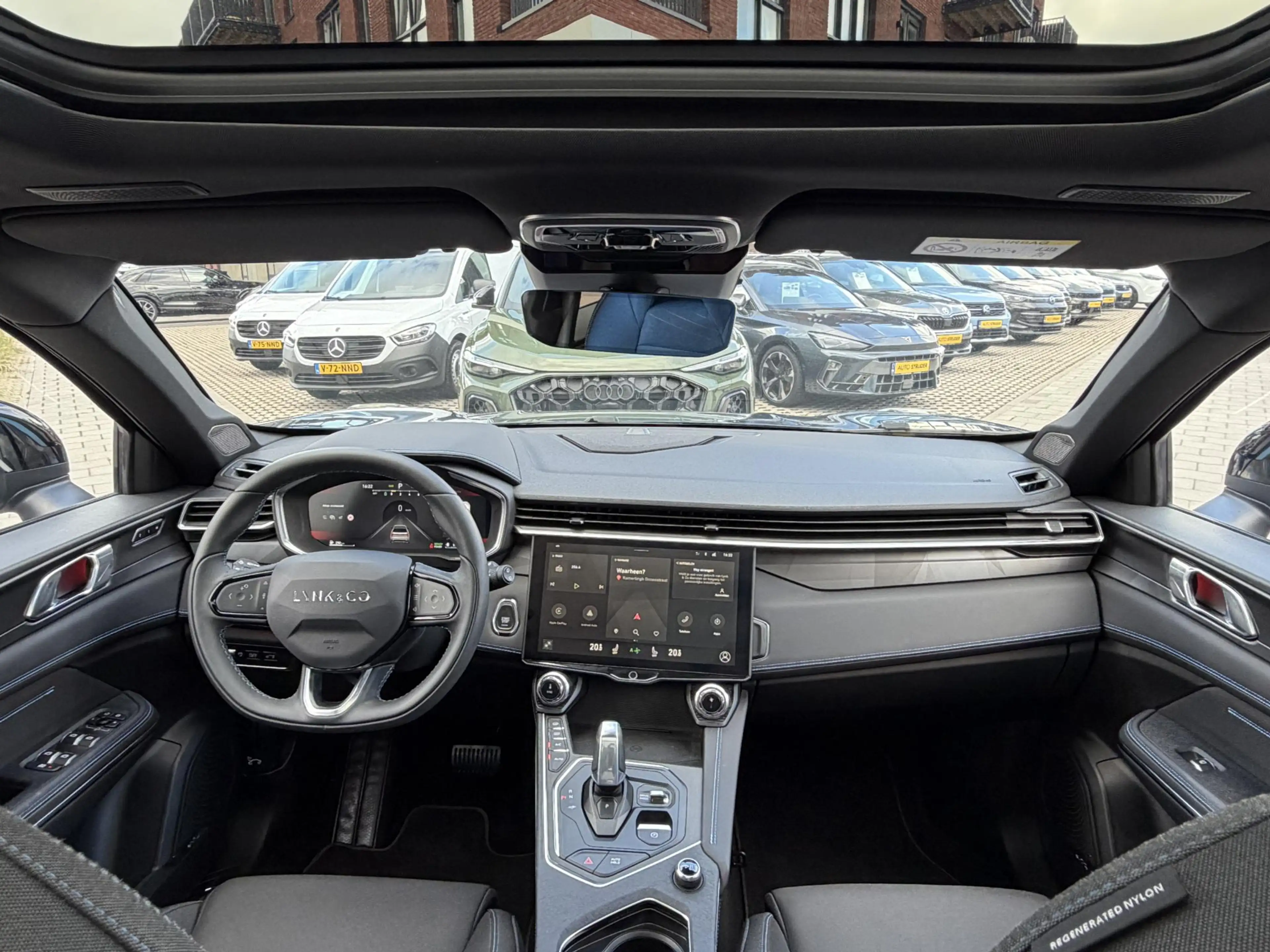 Lynk & Co 01 1.5 HYBRIDE | 360 camera | panodak | blindspot | e — photo 3