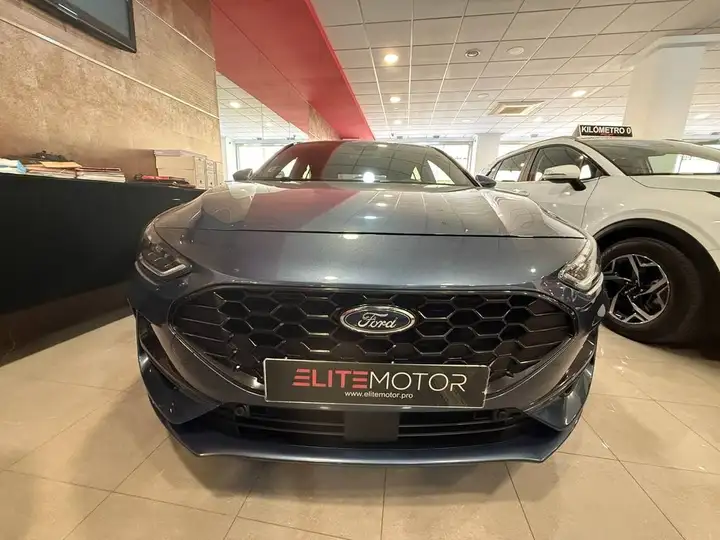 Ford Focus 2024, foto 2