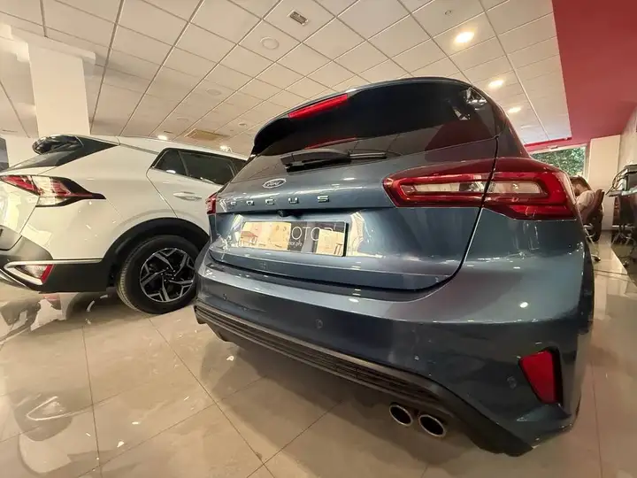 Ford Focus 2024, foto 4