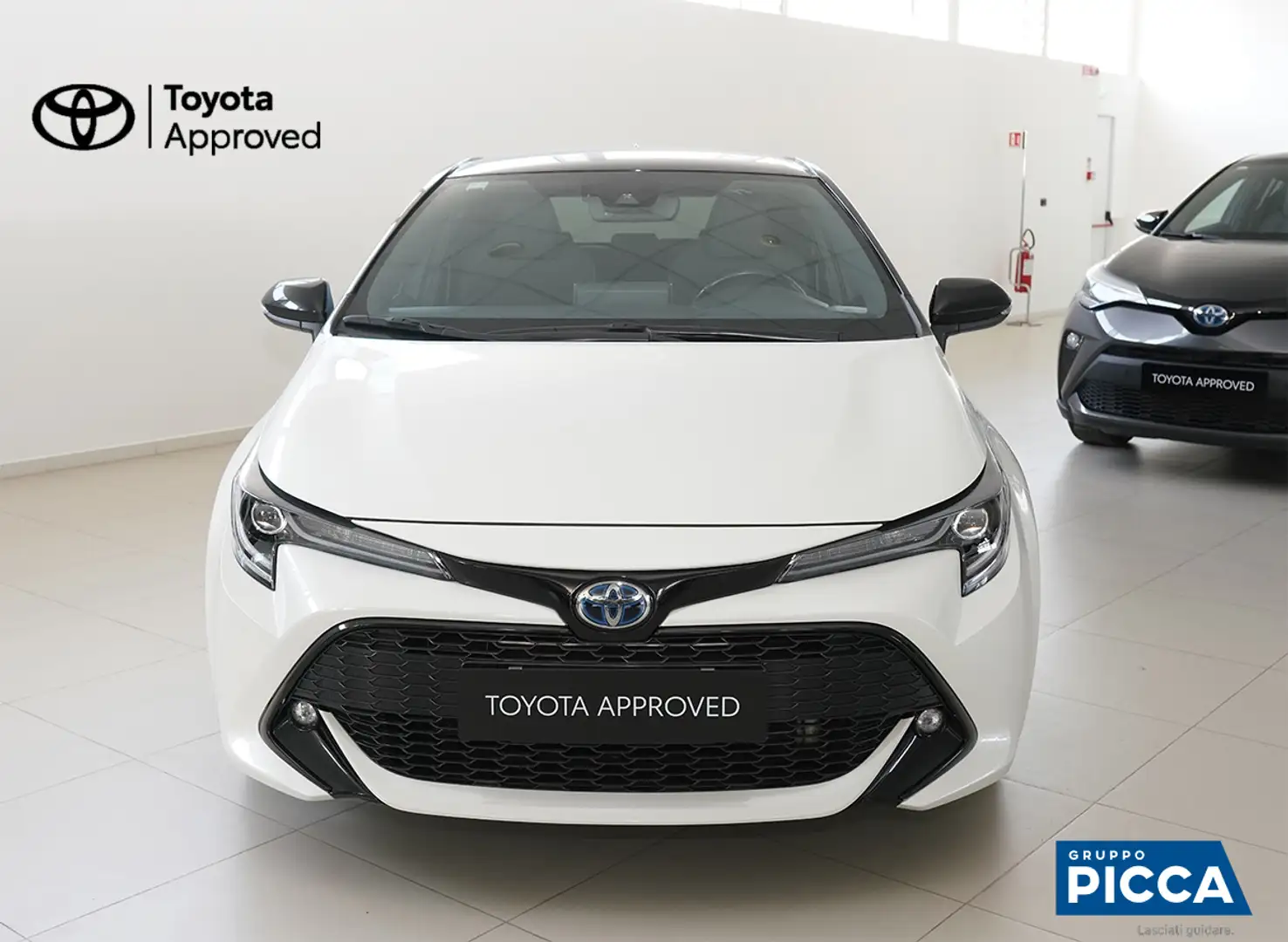 Toyota Corolla 2.0 Hybrid Lounge Blanc - 2