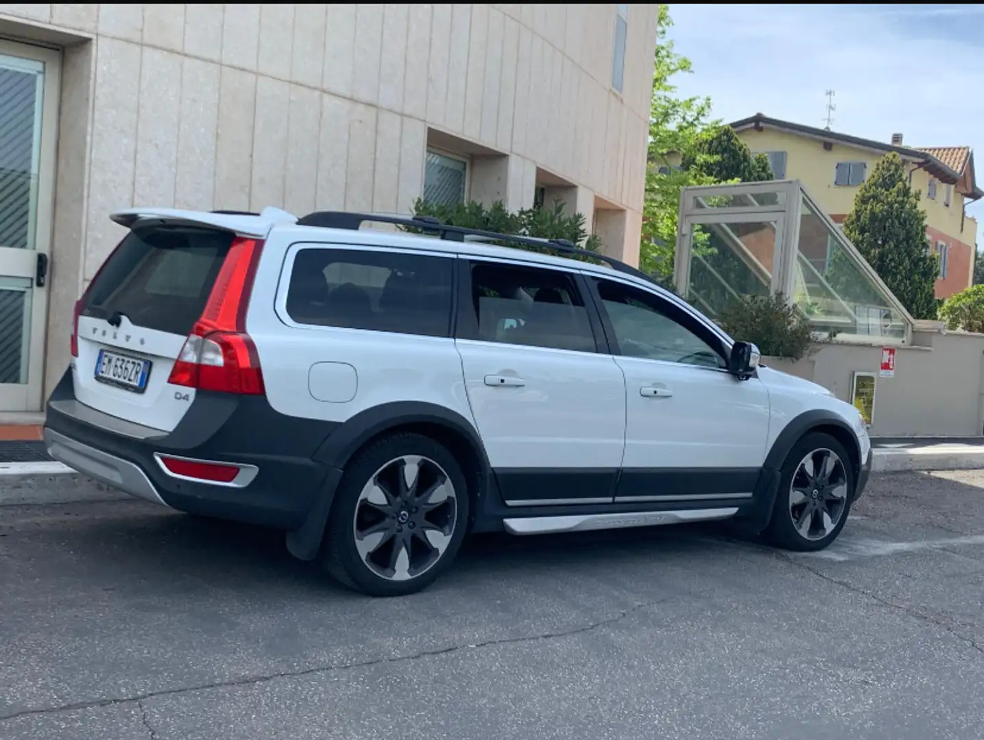Volvo XC70 2.0 d5 Business 163cv geartronic INSCRIPTION - 1