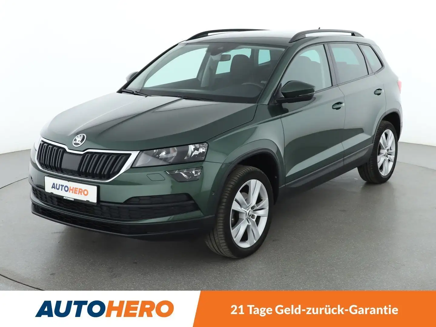 Skoda Karoq 2.0 TDI Style Aut.*NAVI*ACC*CAM*PDC*SHZ*KLIMA* Grün - 1
