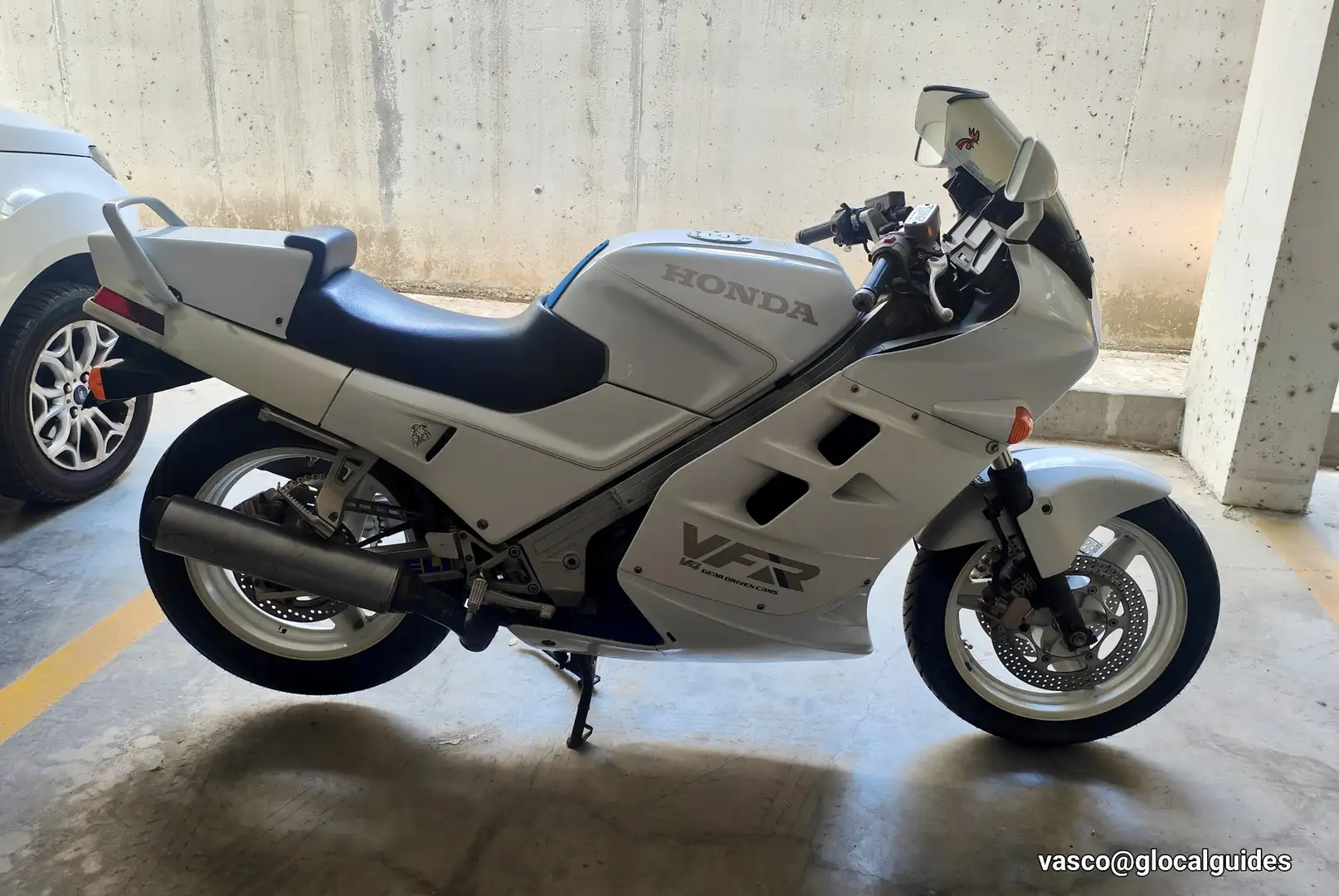Honda VFR 750 Weiß - 2