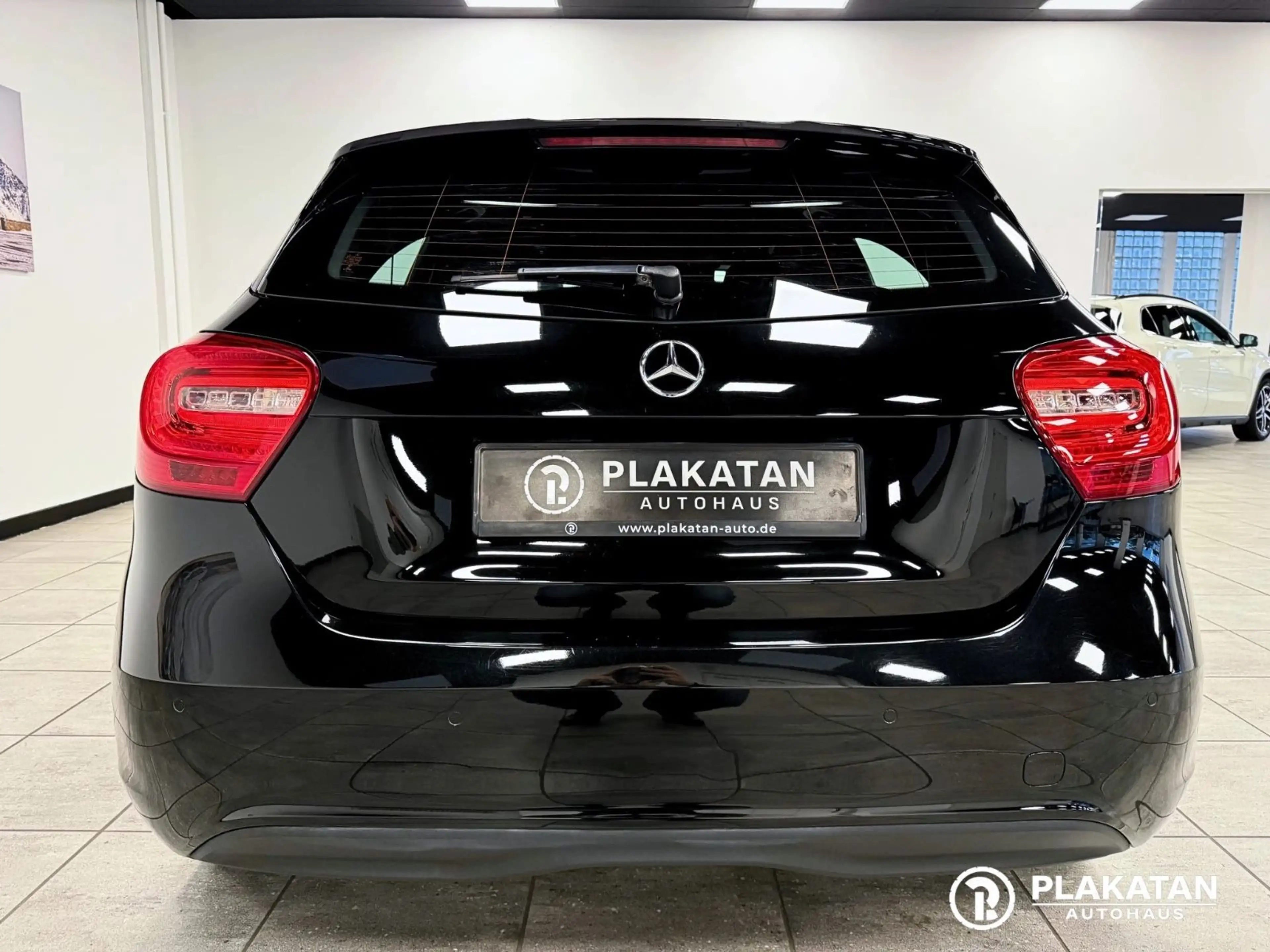 Mercedes-Benz A 200 CDI Leder SportSitz Bi-Xenon Panorama — photo 6
