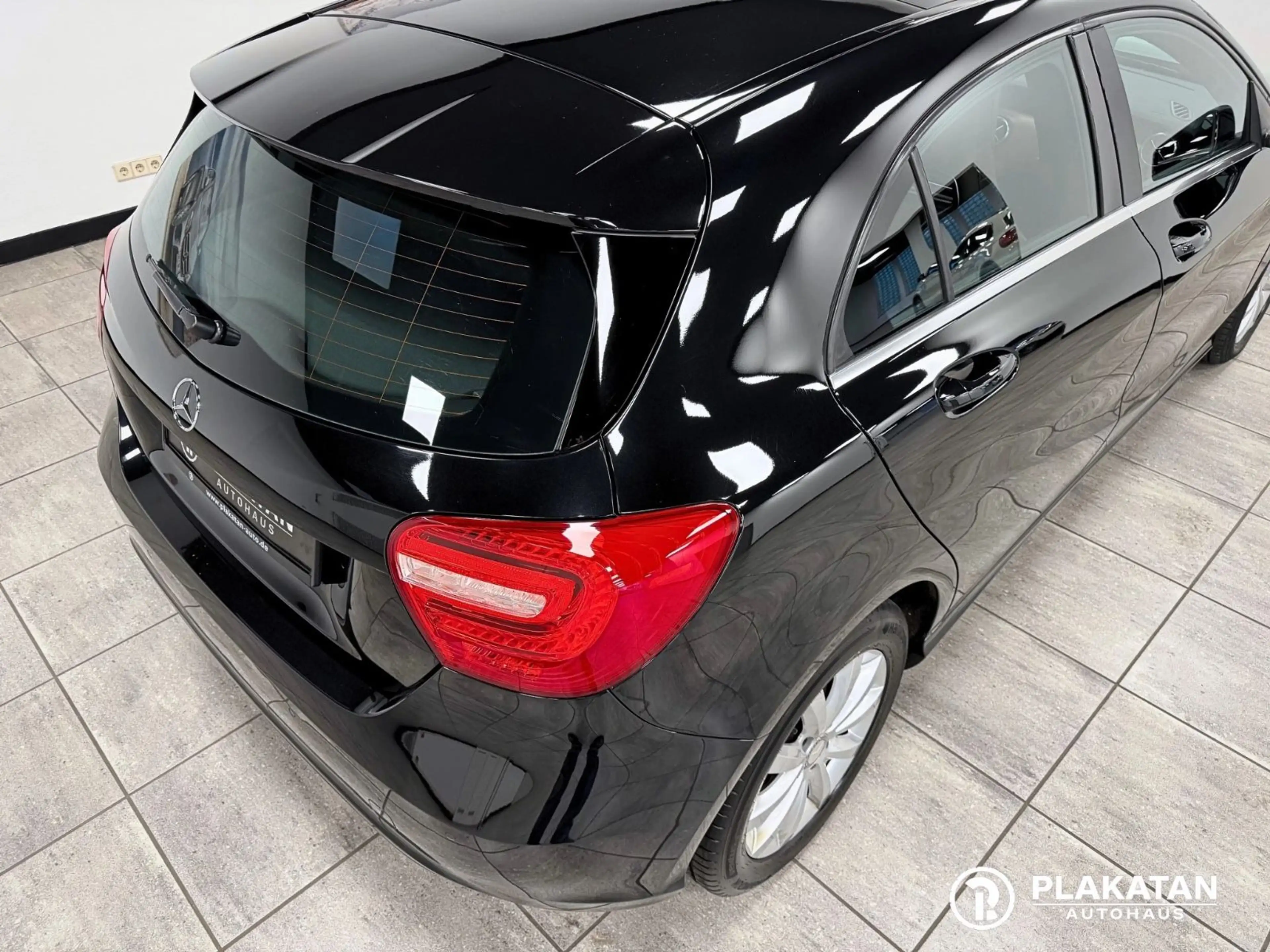 Mercedes-Benz A 200 CDI Leder SportSitz Bi-Xenon Panorama — photo 10