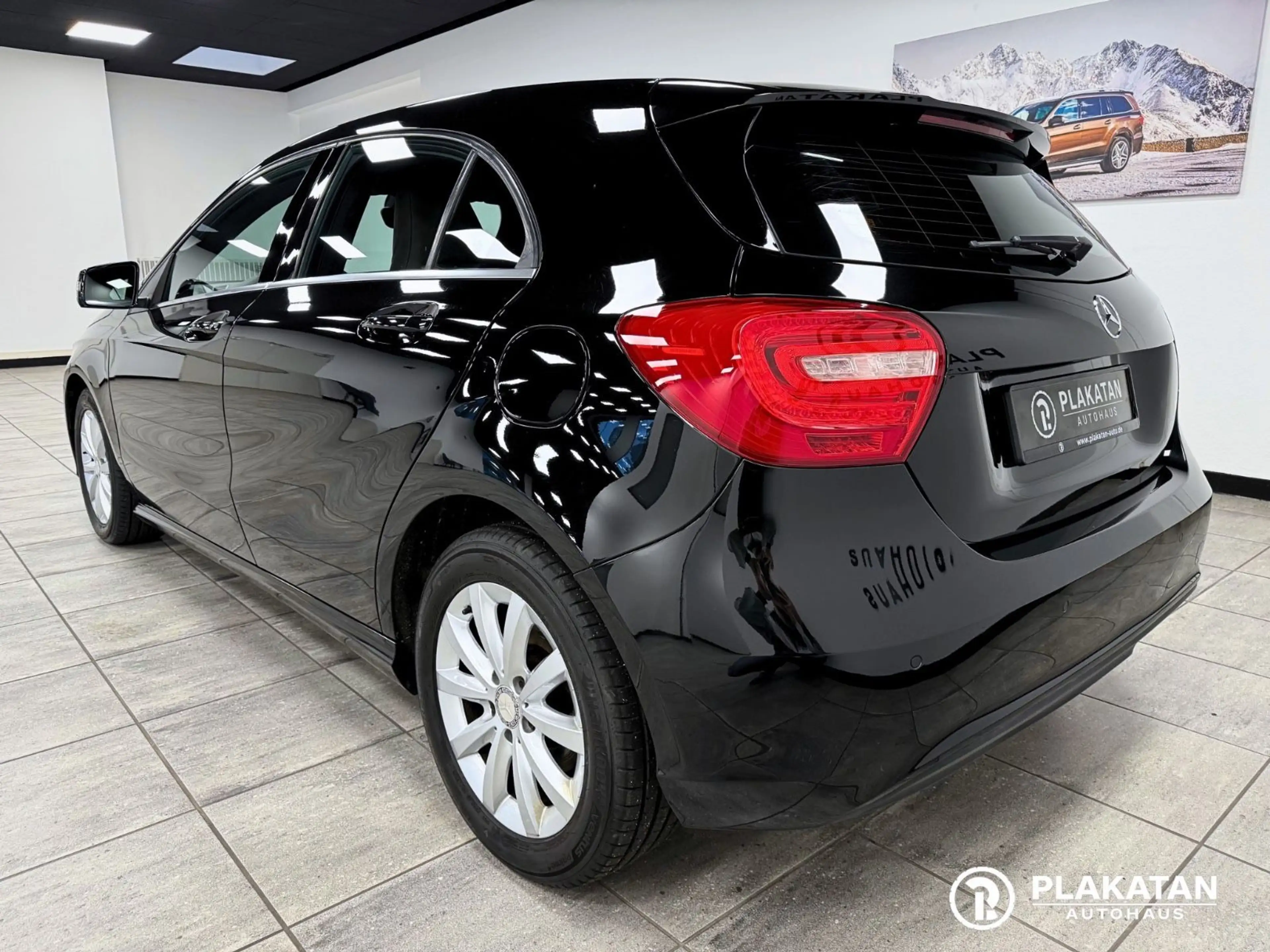 Mercedes-Benz A 200 CDI Leder SportSitz Bi-Xenon Panorama — photo 7