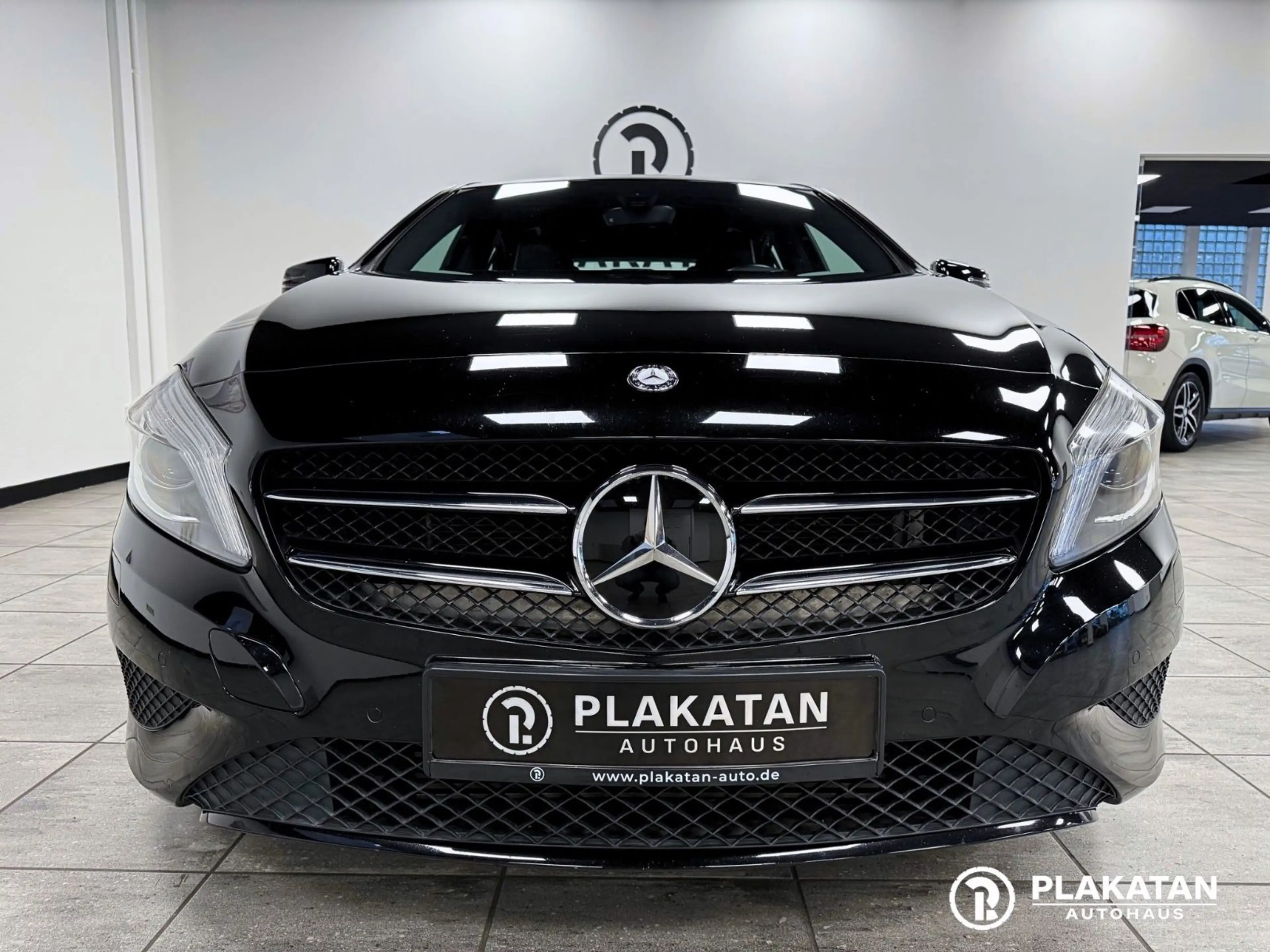 Mercedes-Benz A 200 CDI Leder SportSitz Bi-Xenon Panorama — photo 2