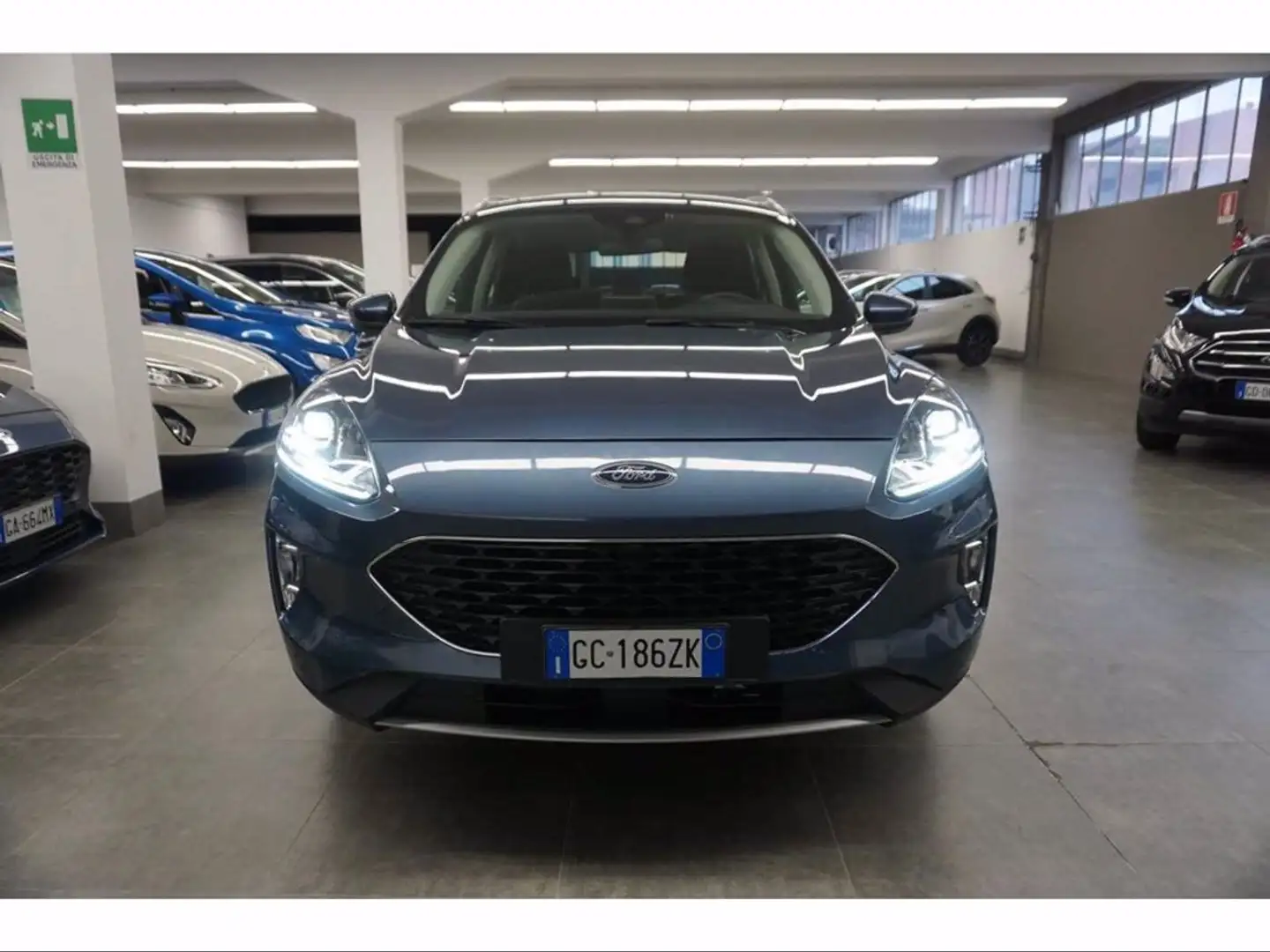 Ford Kuga 1.5 EcoBlue 120 CV 2WD Connect Azul - 2