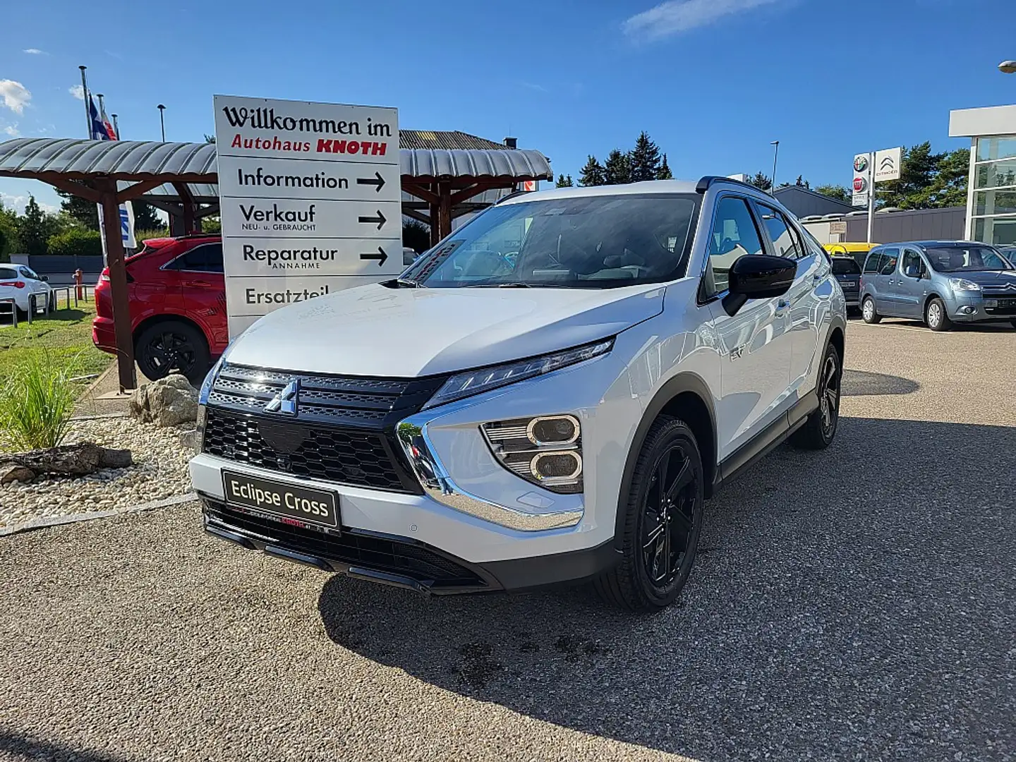 Mitsubishi Eclipse Cross 2,4 PHEV 4WD 45 Jahre Edition CVT Aut. Weiß - 1
