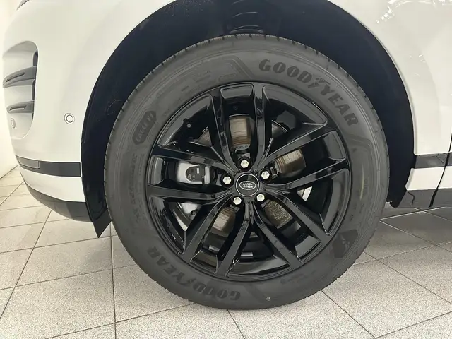 Land Rover Range Rover Evoque view 9