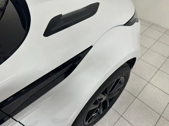Land Rover Range Rover Evoque view 14