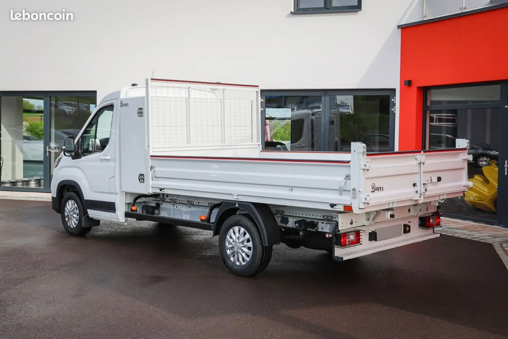 Maxus eDeliver 9 Deliver9 2.0 150ch benne coffre neuf Weiß - 2