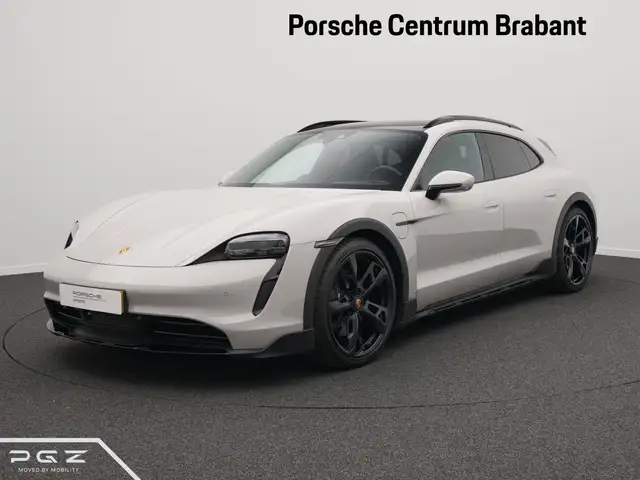 Porsche Taycan Cross Turismo 4