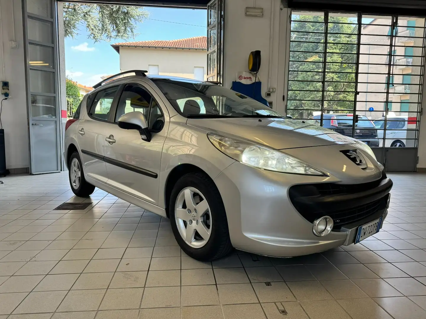 Peugeot 207 207 SW 1.4 16V OK NEOPATENTATI Grijs - 1