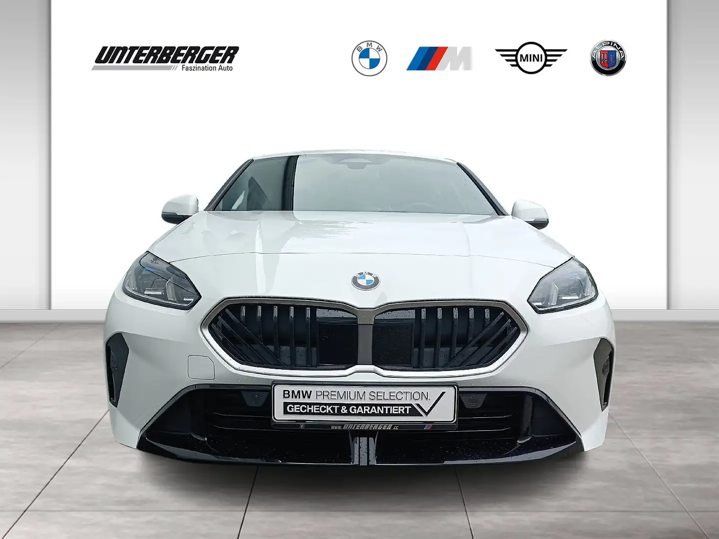BMW 120 Hatch DAB LED RFK Klimaaut. Weiß - 2