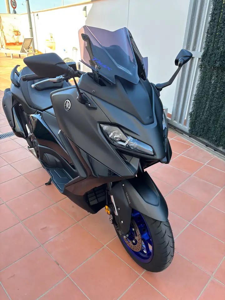 Yamaha Tmax 560