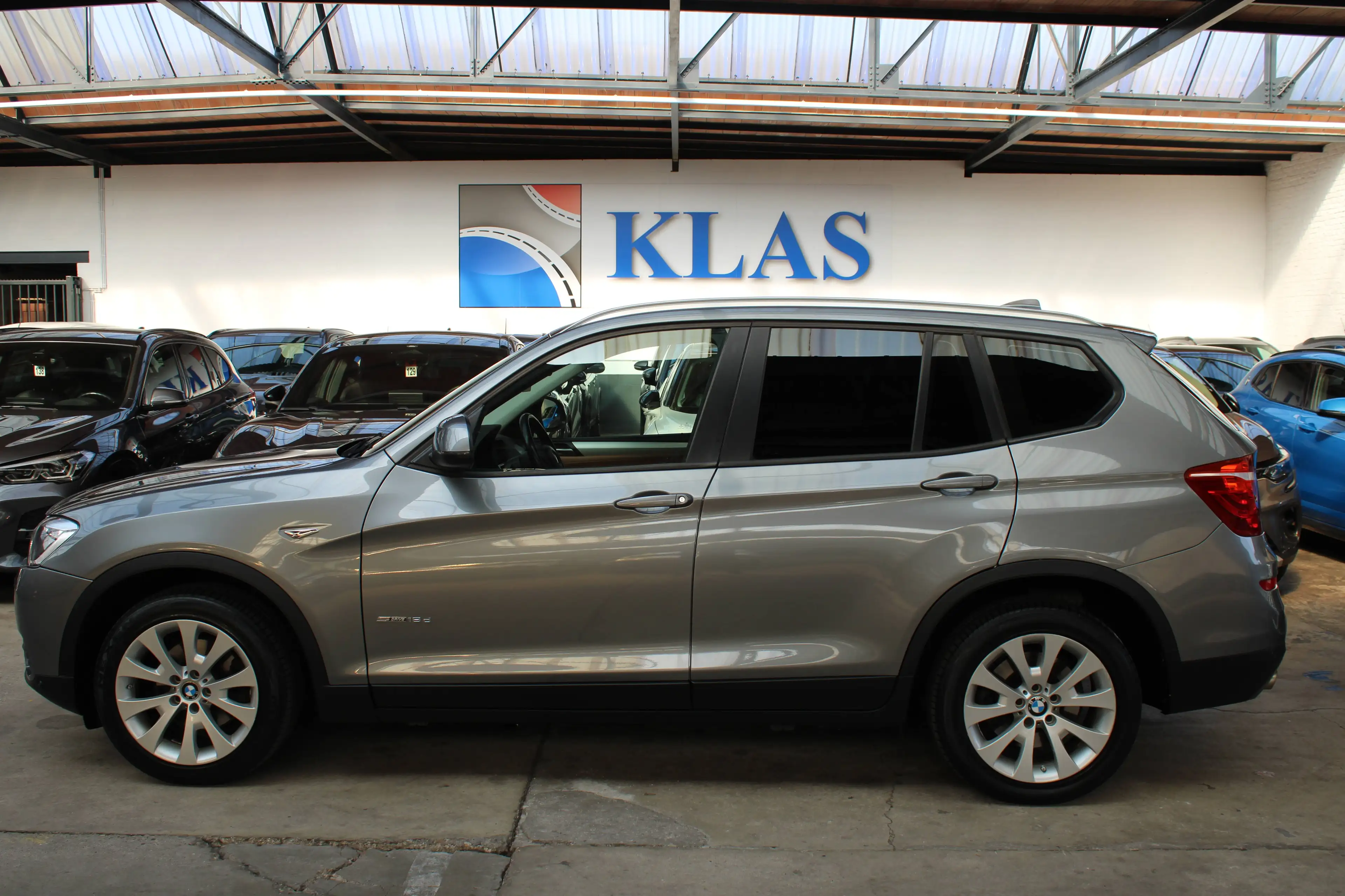BMW X3 2.0 dA+BOÎTE AUTO+CUIR+TOIT PANO //EURO 6b// — photo 2