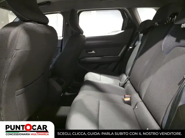 Dacia Duster view 13