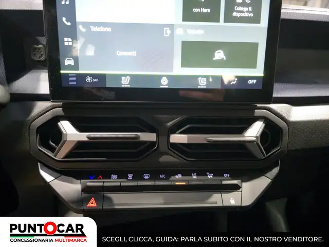Dacia Duster view 17