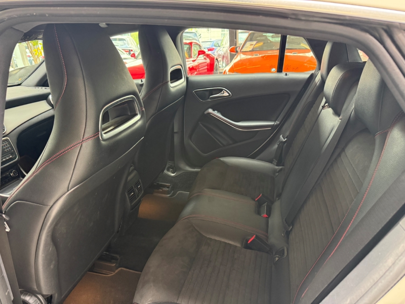 Mercedes-Benz CLA 220 Automatik Navigation SH Xenon — photo 13