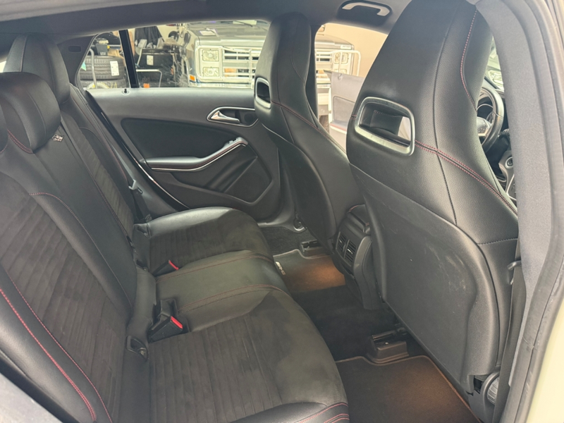 Mercedes-Benz CLA 220 Automatik Navigation SH Xenon — photo 15