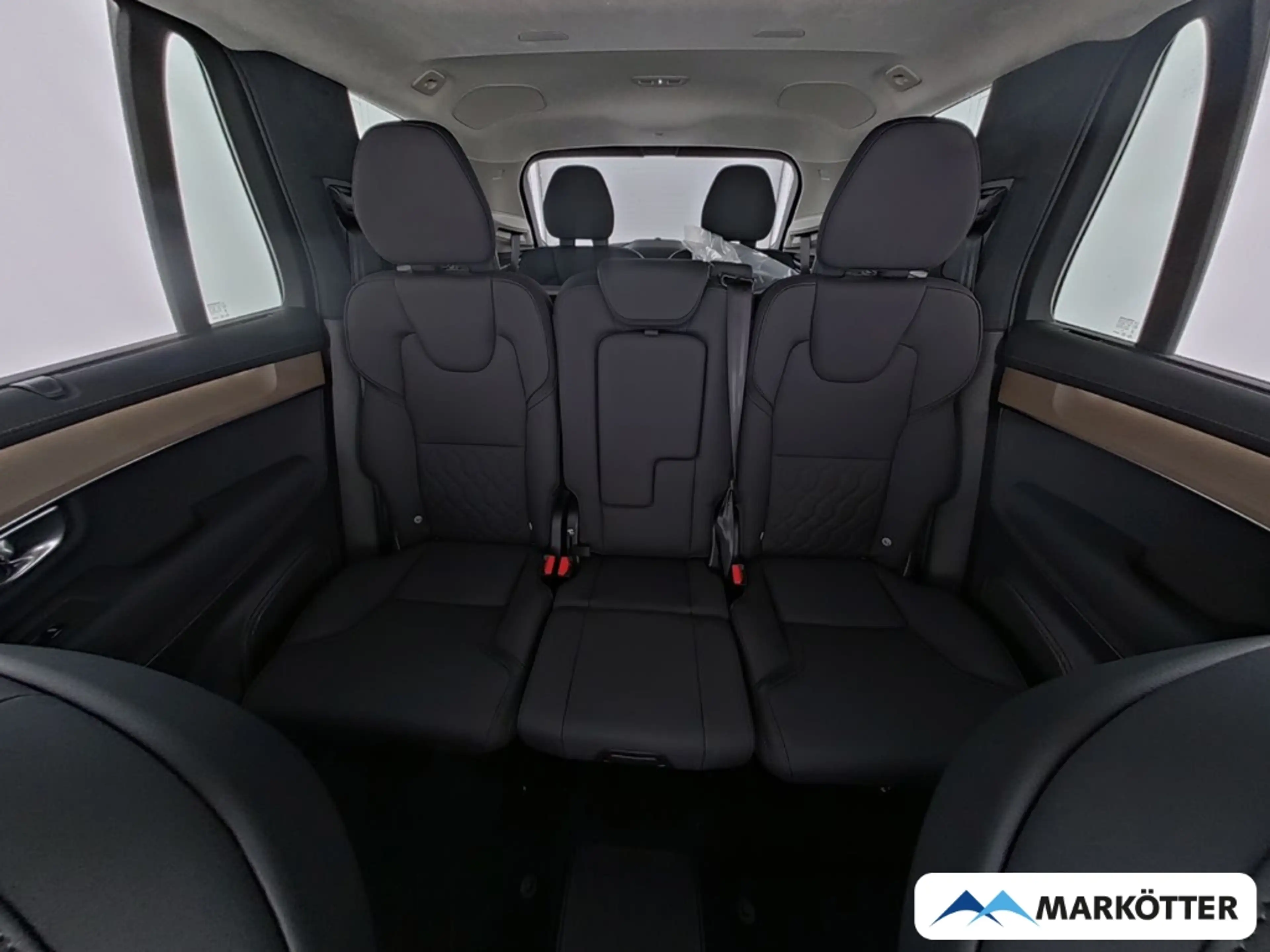 Volvo XC90 T8 Ultra Bright*AWD*Plug-In Hybrid*7-Sitzer* — photo 6