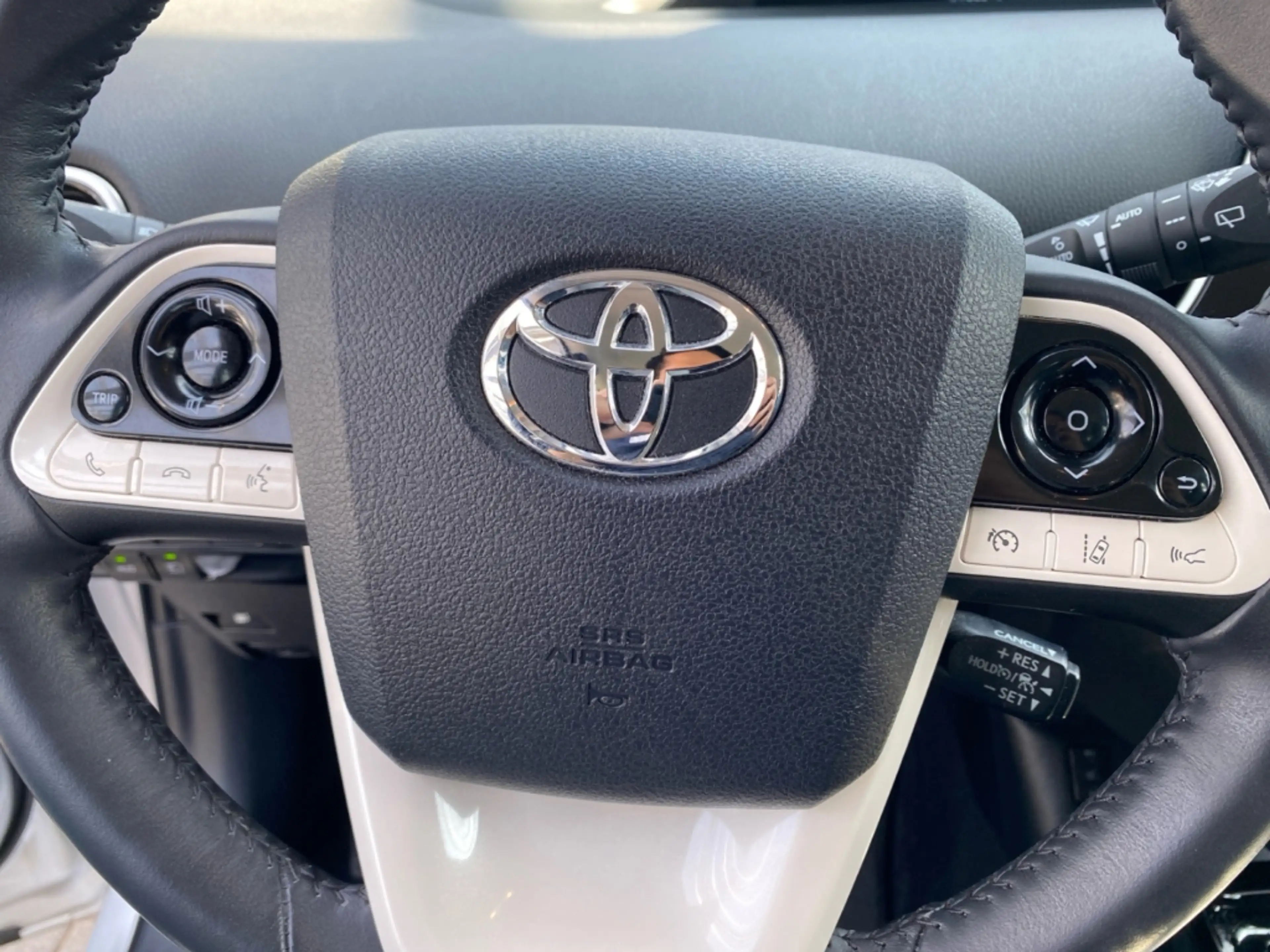 Toyota Prius 1.8 Executive *LED*HUD*ACC*CAM*SHZ*JBL*Navi* — photo 12