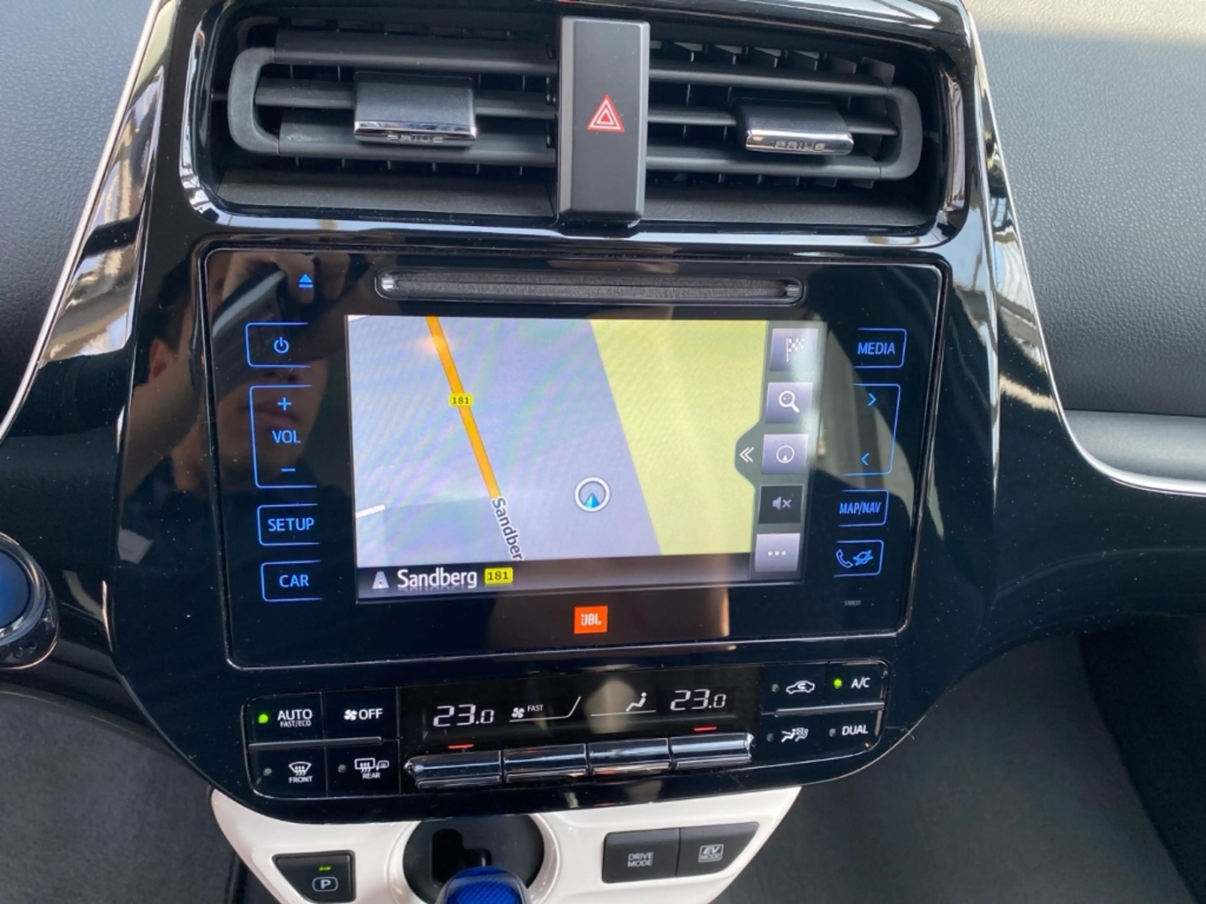 Toyota Prius 1.8 Executive *LED*HUD*ACC*CAM*SHZ*JBL*Navi* — photo 14
