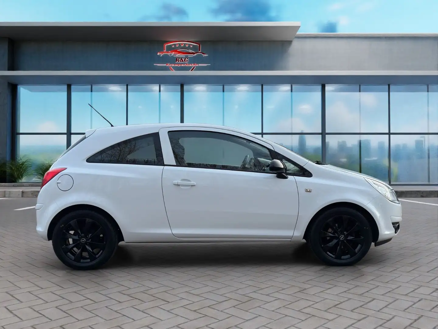 Opel Corsa D (Tüv und Service Neu Automatik) Weiß - 2